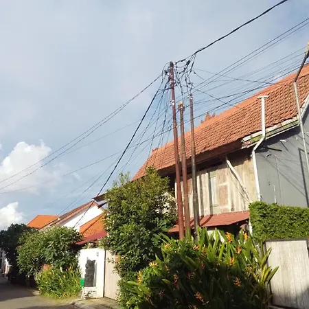 Wooden Cabin In Jimbaran - Magnolia Suite